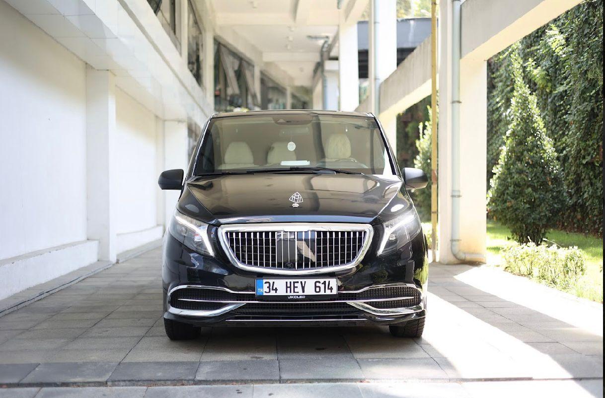İstanbul Flughafen Transfer Sabit Fiyat 2026 — Tam Fiyat Listesi, Taksi Karşılaştırması ve Aile Hizmeti